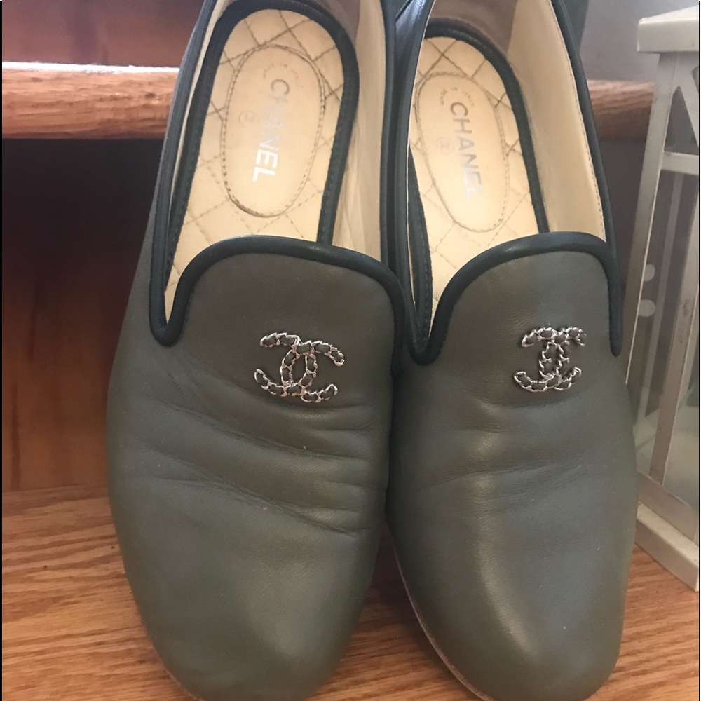 CHANEL loafers